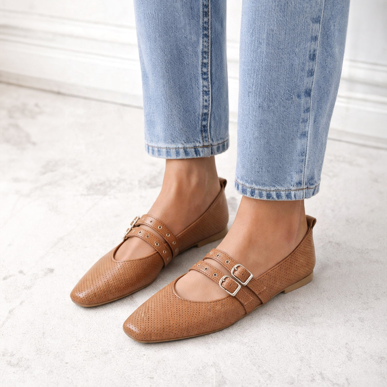 LUCÍA PUNTINI CAMEL