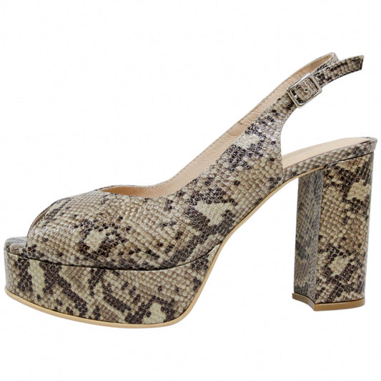 GABRIELA VÍBORA LECHE